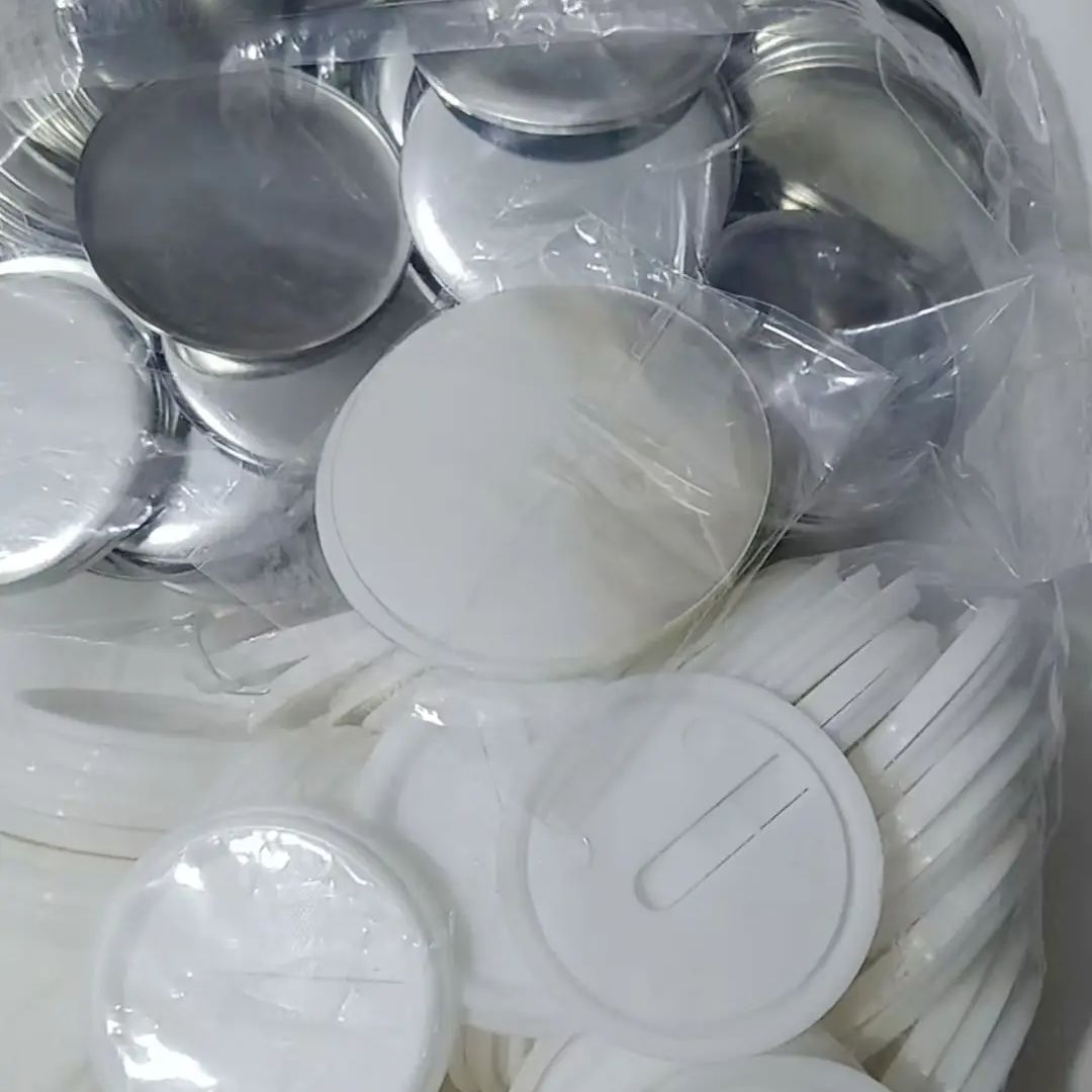 100 unidades de insignias de b - Button Badge Blank reseña y precio